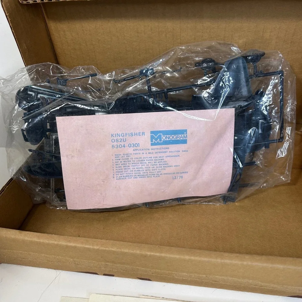 Vintage 1978 Monogram OS2U Kingfisher Model Kit 5304 Sealed Parts YMB‎